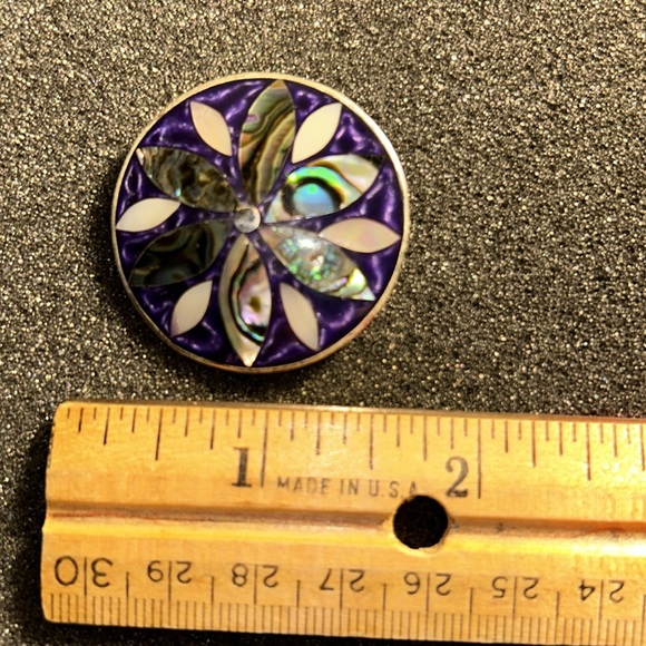 Alpaca Mexico round pin - Picture 3 of 3